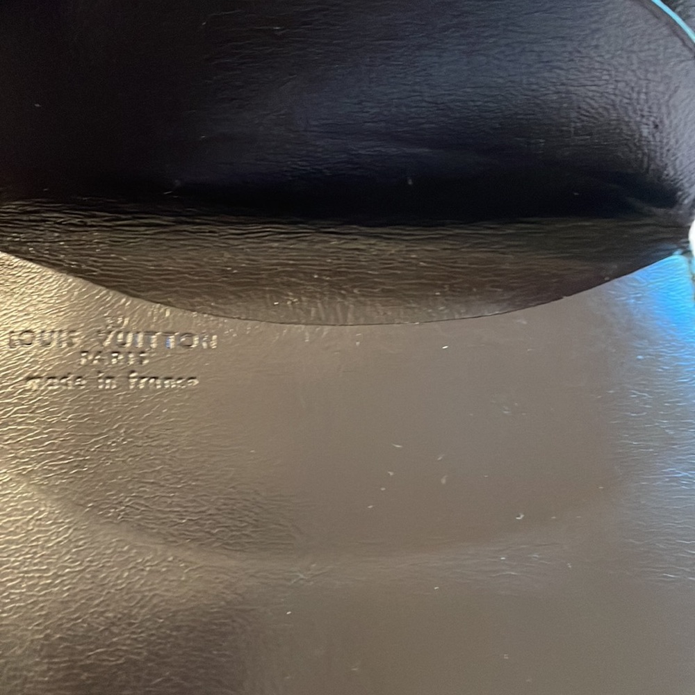 Louis Vuitton pouch - Picture 6 of 7